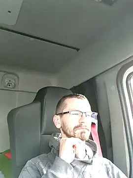 jozsi1995 online show from 04/10/26, 05:36