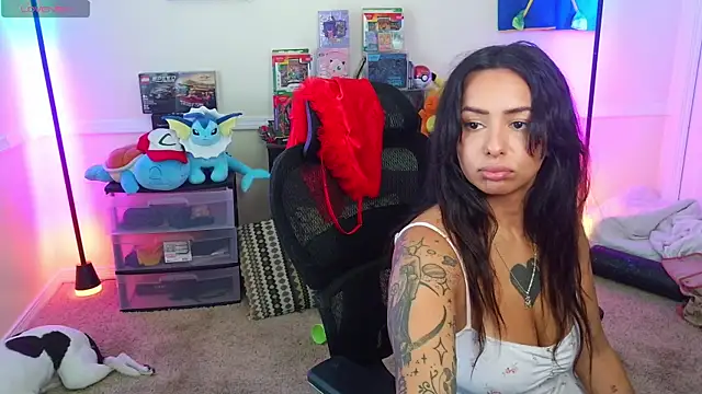Controllercutie online show from 06/08/26, 05:35
