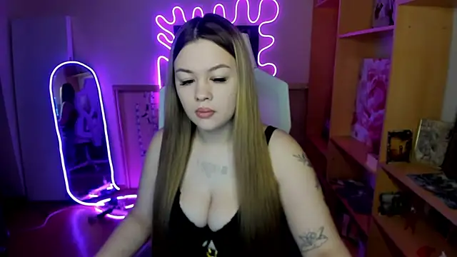 AmeliePeach online show from 04/12/26, 01:09