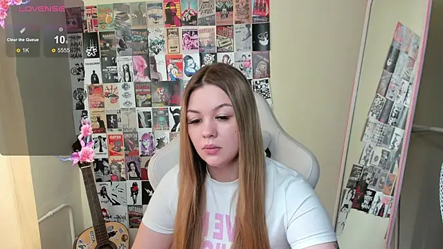 AmeliePeach online show from 05/02/26, 01:55