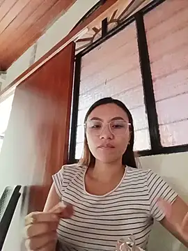 Leticia Hinkley  online show from 05/14/26, 01:19