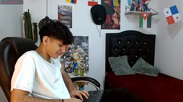Snapshot of billy_wild chatting on 07/09/26, 12:04 billy wild online show from 07/09/26, 12:04