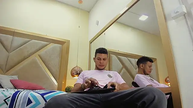 NohaBrooks online show from 04/10/26, 05:09