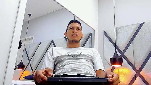 NohaBrooks online show from 04/12/26, 12:19