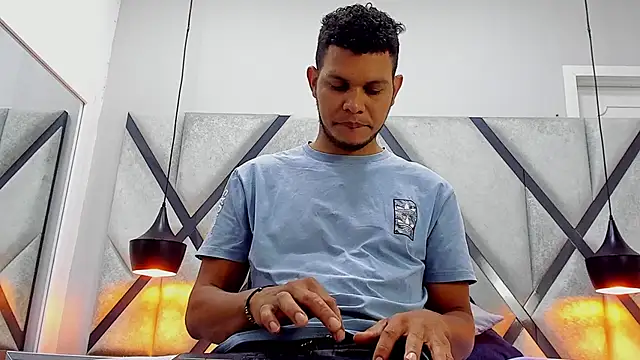 NohaBrooks online show from 04/14/26, 12:43