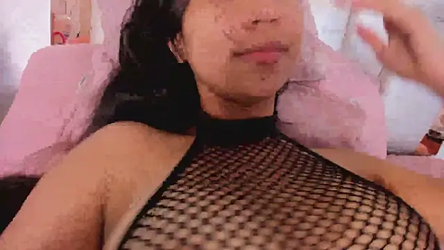 Amber Ashfang online show from 07/12/26, 11:44