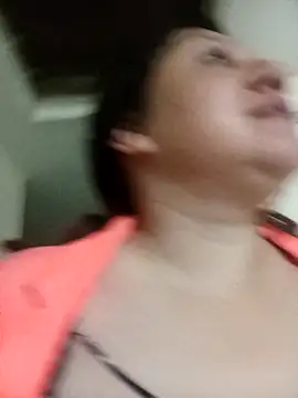 Yuna Min Ji online show from 04/05/26, 11:55