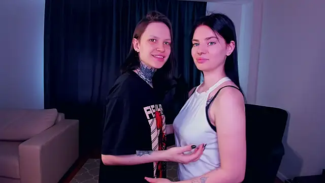 CindyPoster online show from 04/20/26, 06:16