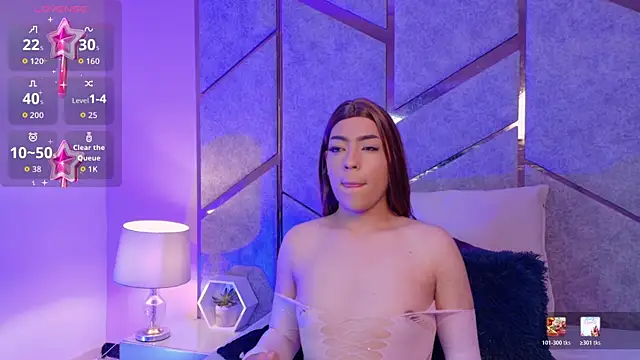 Snapshot of Ashley-Monroe chatting on 04/13/26, 11:36 Ashley-Monroe online show from 04/13/26, 11:36