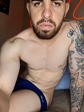 Snapshot of leoxxxgato chatting on 06/17/26, 04:50 leoxxxgato online show from 06/17/26, 04:50