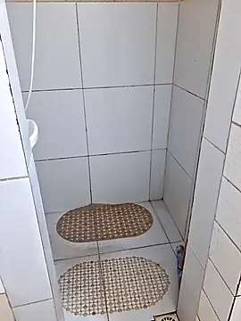 leoxxxgato online show from 04/05/26, 08:59