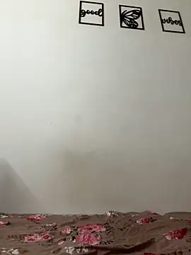 manas4fn421 online show from 04/08/26, 09:16