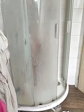 LadyFontaine online show from 04/05/26, 09:38