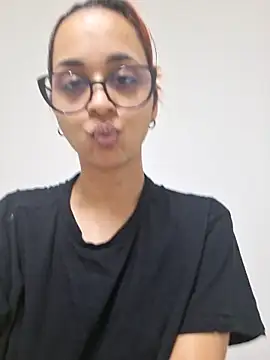 Snapshot of anna_squirtz chatting on 04/06/26, 07:48 anna squirtz online show from 04/06/26, 07:48