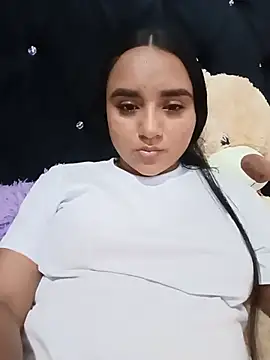 Snapshot of Valentina_Narvaez chatting on 06/19/26, 06:14 Valentina Narvaez online show from 06/19/26, 06:14