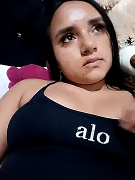Valentina Narvaez online show from 05/14/26, 06:38