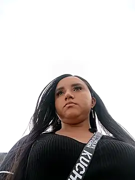 Snapshot of Valentina_Narvaez chatting on 04/10/26, 10:17 Valentina Narvaez online show from 04/10/26, 10:17