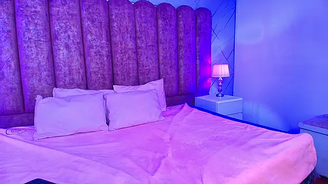 Snapshot of sweetlyundone chatting on 04/10/26, 09:22 sweetlyundone online show from 04/10/26, 09:22