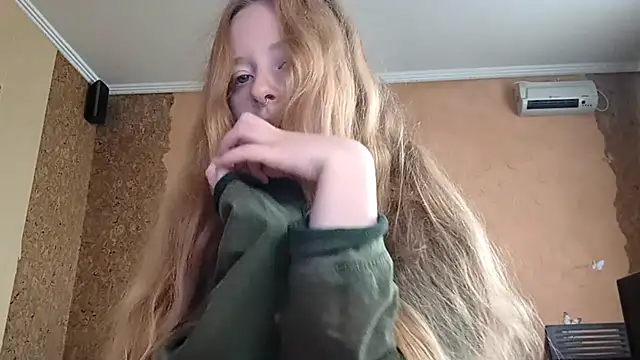 KateVibe 01 online show from 06/14/26, 12:07