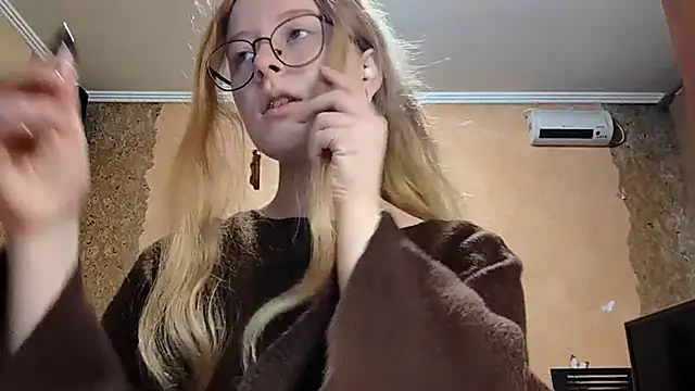 KateVibe 01 online show from 05/16/26, 01:59