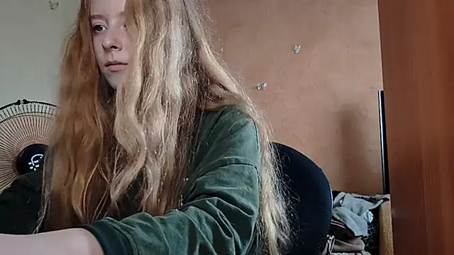 KateVibe 01 online show from 07/15/26, 04:52