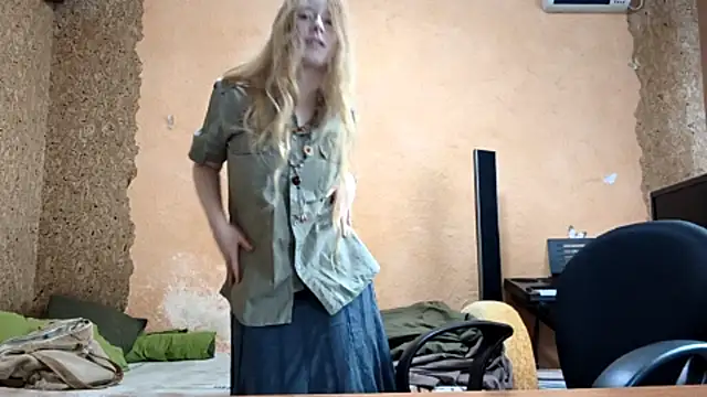 KateVibe 01 online show from 04/21/26, 01:42