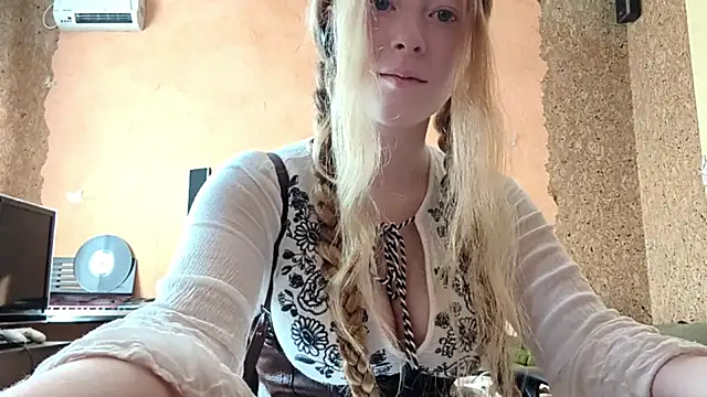 KateVibe 01 online show from 04/07/26, 11:17