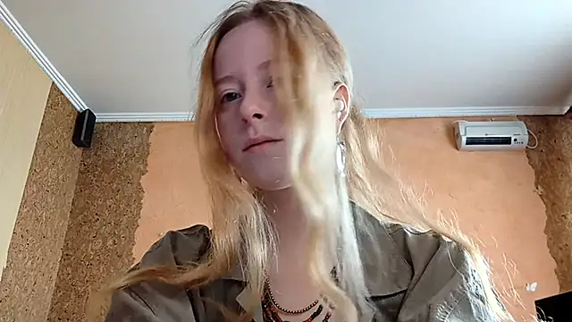 KateVibe 01 online show from 06/04/26, 10:03