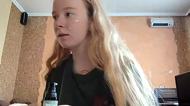 KateVibe 01 online show from 07/08/26, 04:46