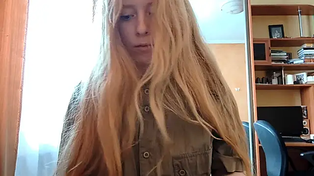 KateVibe 01 online show from 04/14/26, 03:33