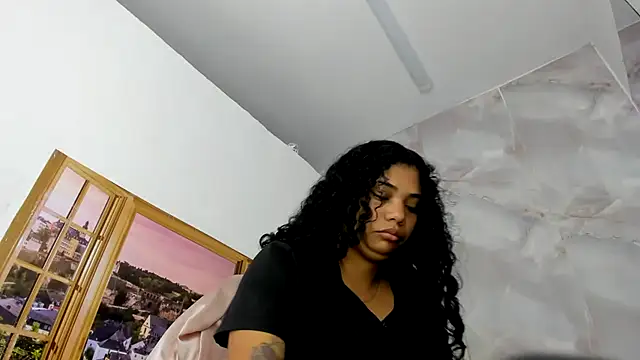 EllyBloom online show from 06/25/26, 01:05