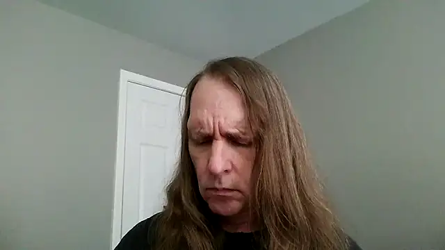 Magnus Luv online show from 05/27/26, 02:02