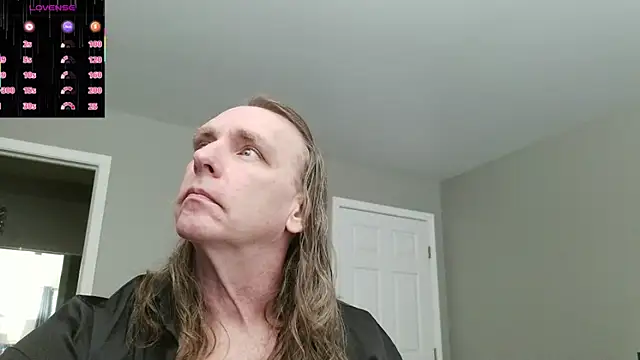 Snapshot of Magnus_Luv chatting on 06/04/26, 07:07 Magnus Luv online show from 06/04/26, 07:07