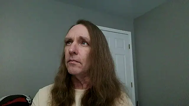 Snapshot of Magnus_Luv chatting on 06/06/26, 08:03 Magnus Luv online show from 06/06/26, 08:03