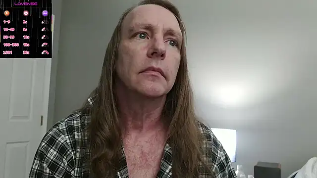 Snapshot of Magnus_Luv chatting on 07/06/26, 11:17 Magnus Luv online show from 07/06/26, 11:17