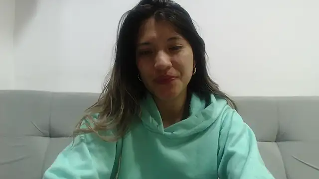 Snapshot of hannajonnes1 chatting on 04/10/26, 01:01 hannajonnes1 online show from 04/10/26, 01:01