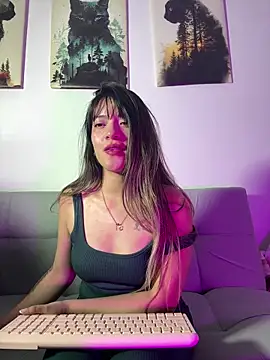 hannajonnes1 online show from 05/08/26, 01:53