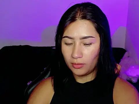 EvelynLeen  online show from 07/10/26, 09:15