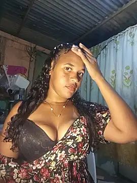 michelle castillo online show from 04/15/26, 03:34