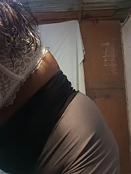 michelle castillo online show from 05/10/26, 05:11
