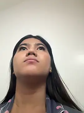 JassmineLove online show from 04/05/26, 04:13