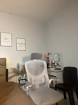 JassmineLove online show from 05/31/26, 07:58