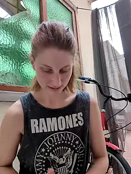 Julialexxxx online show from 07/22/26, 07:21