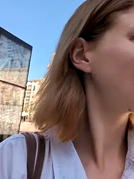 Julialexxxx online show from 06/08/26, 07:42