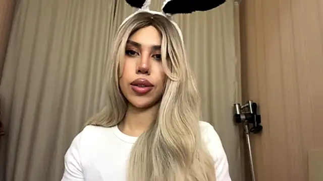 Elizamyr online show from 04/05/26, 09:54