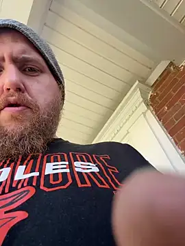 Snapshot of jayc23 chatting on 04/10/26, 06:37 jayc23 online show from 04/10/26, 06:37