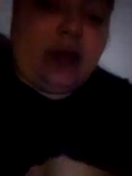 Snapshot of criscvwolff99 chatting on 04/15/26, 10:21 criscvwolff99 online show from 04/15/26, 10:21