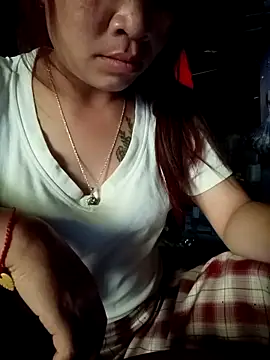 Snapshot of Ffhhqww1 chatting on 04/10/26, 09:27 Ffhhqww1 online show from 04/10/26, 09:27