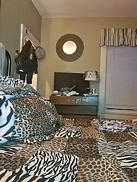 Mijaaaa12121 online show from 04/08/26, 03:41