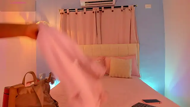 sweetkimmie  online show from 05/09/26, 12:30